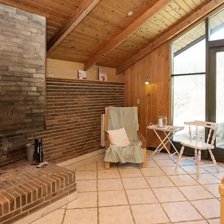 4 Person Holiday In L Kken *